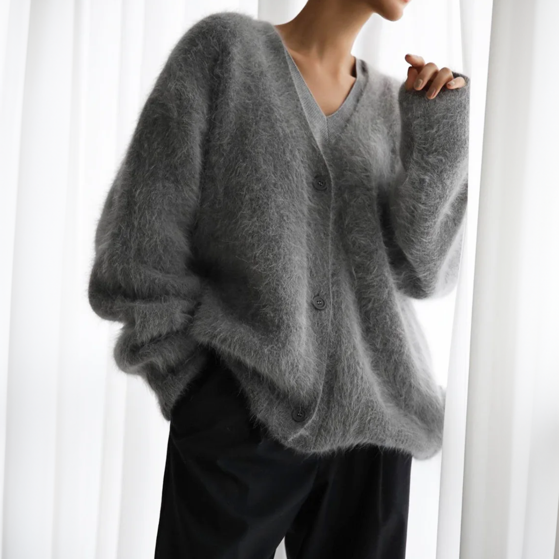 Mia | Elegant Spring Cardigan