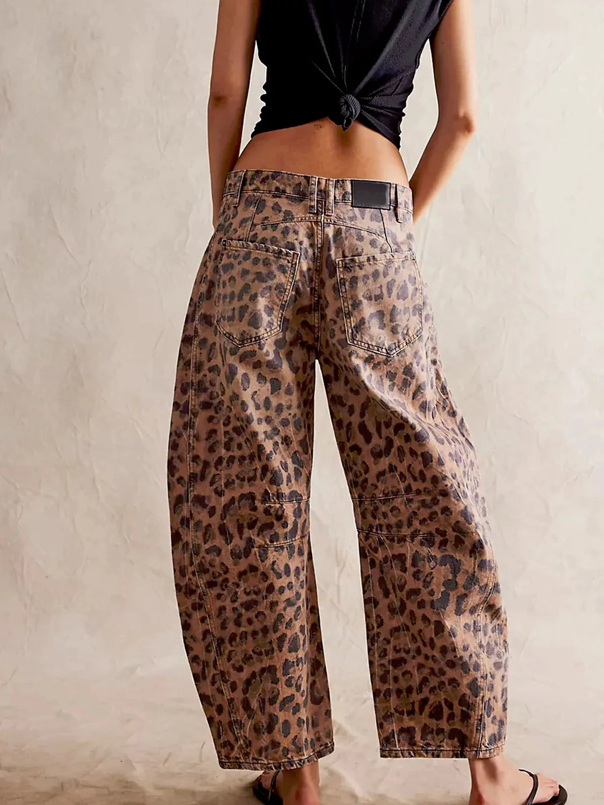 Zephyrine - Leopard Print Barrel Jeans
